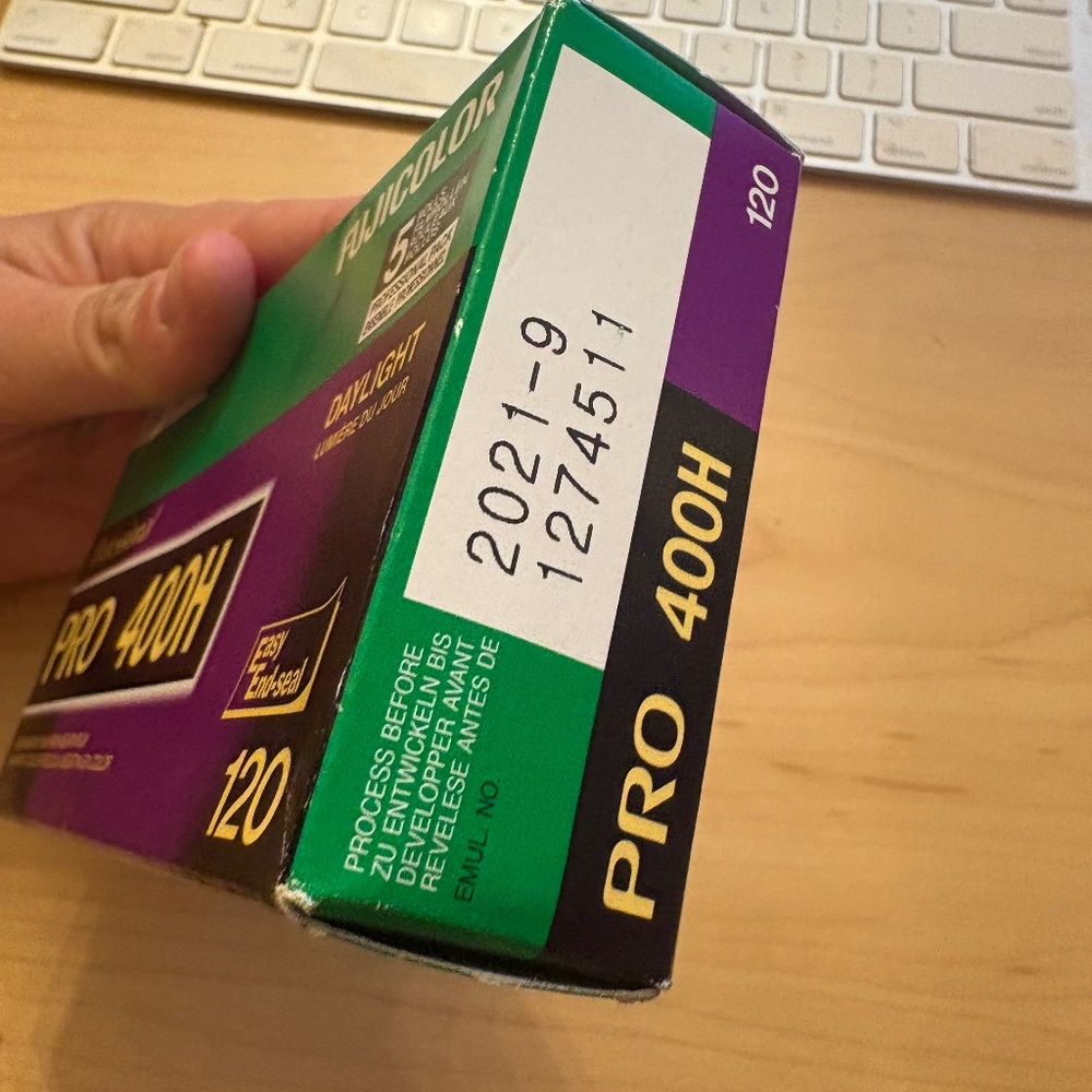 5 Pack of Fuji 400H 120 film- discontinued, expired 09/2021